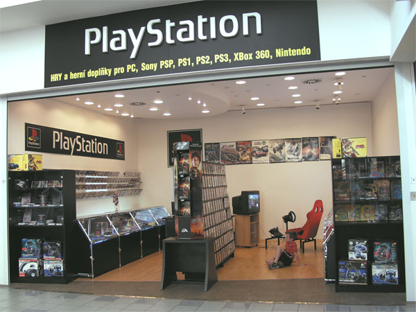 Playstation prodejna v Intersparru